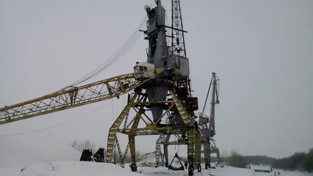 Зима. Берег реки Обь. смотреть онлайн