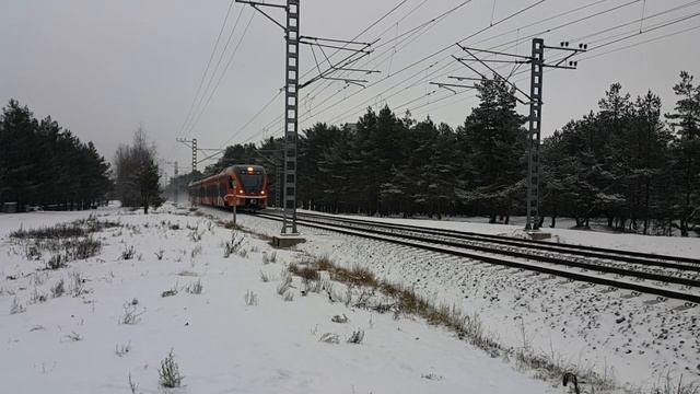 Stadler Flirt Таллинн - Кейла через зимний лес смотреть онлайн