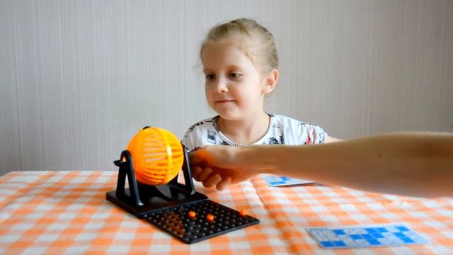 Играем в БИНГО. Существует ли зубная фея? Подарок вместо зуба. Обзор настольной игры Лото-Бинго смотреть онлайн
