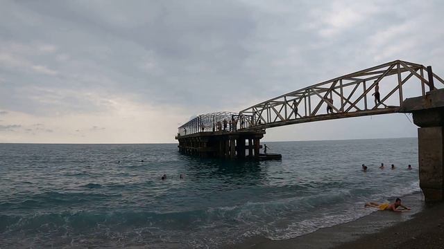 Кобулети Грузия, черное море дикий пляж, лучшие пляжи Грузии Kobuleti Georgia, black sea wild beach смотреть онлайн