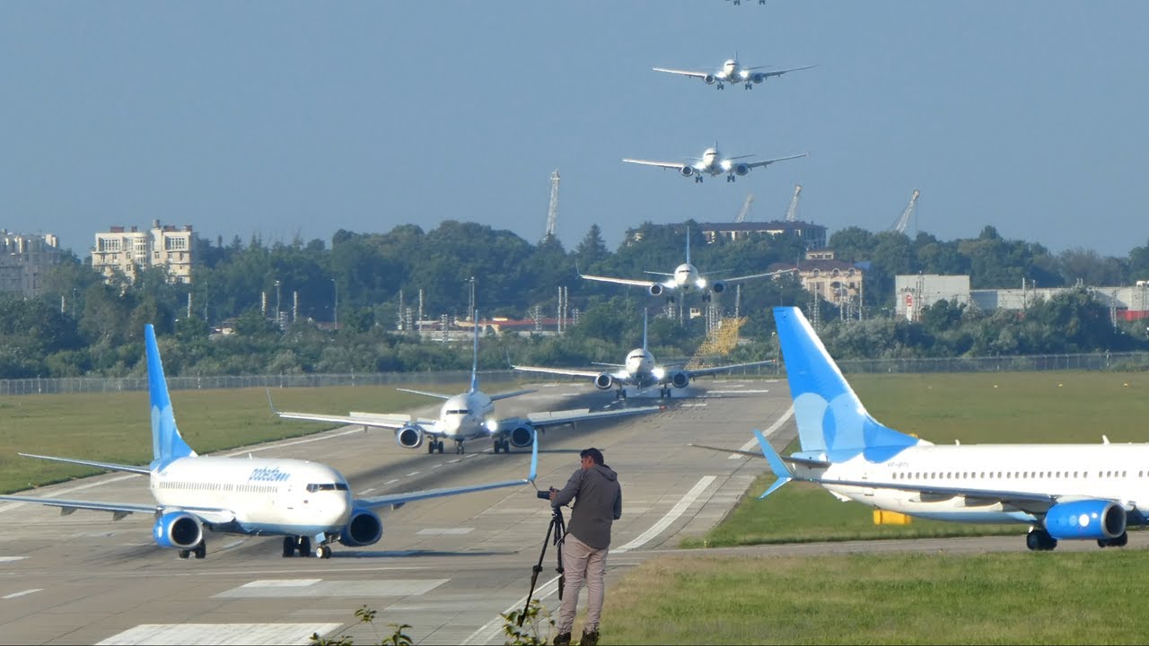 Как садятся самолеты Боинг 737 Десять посадок крупным планом. смотреть онлайн