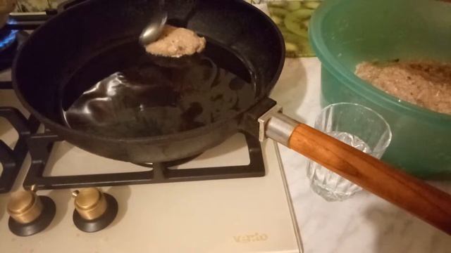 Котлеты необычные, куриный фарш с грибами,очень сочные) смотреть онлайн