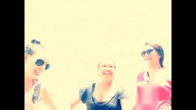 Call Me Maybe feat. Yen, Jade, Pham & Mai смотреть онлайн