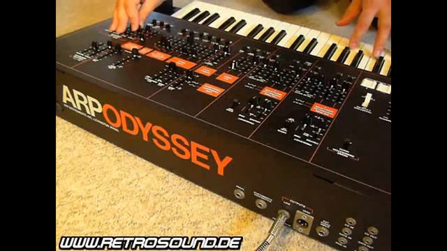 ARP Odyssey "Sample/Hold" no KORG reissue смотреть онлайн