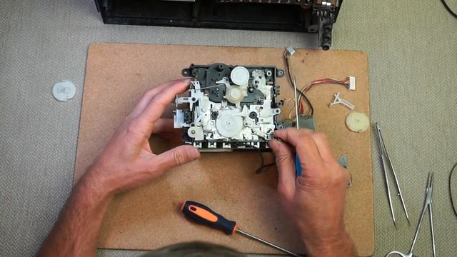 Тех. уголок Винтика и Шпунтика. Автореверс Sharp WF-939 (940) и его проблемы смотреть онлайн