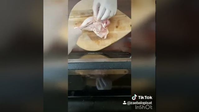 Разделка куриного бедра на стейк (פרגית) смотреть онлайн