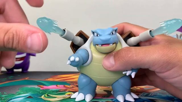 Blastoise Battle Feature Figure from Wicked Cool Toys смотреть онлайн