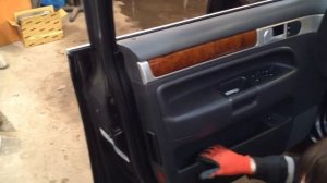 Как снять дверную карту Volkswagen Touareg