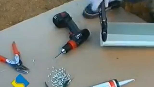 Монтаж прямоугольного водостока