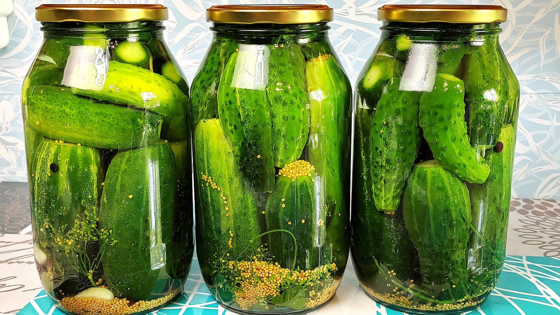 ОГУРЦЫ зимой больше НЕ ПОКУПАЮ! Лучший рецепт маринованных огурцов с семенами горчицы!!! смотреть онлайн