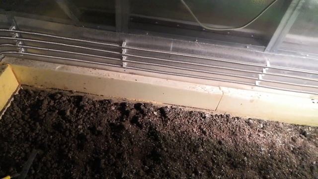 Зимний сад или пристройка теплицы к дому.