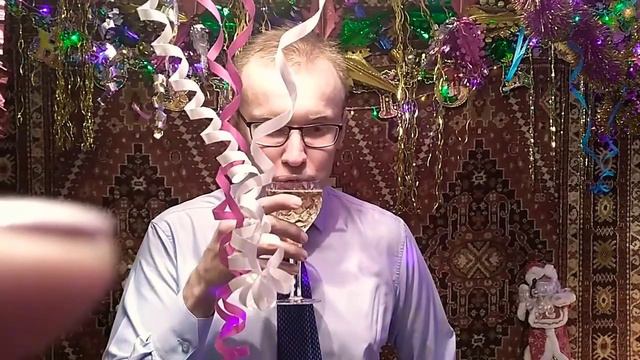 ГОД 2🐷19Й, ГОД СВИНЬЙ - ПРОЩАЙ; ГОД МЫШКИ, 2🐭2🐭Й, ЗДРАВСТВУЙ!!! смотреть онлайн