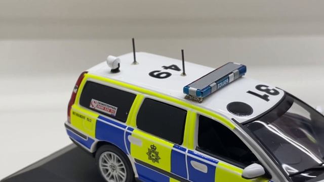 1:43 Volvo V70 Nottinghamshire Police Model смотреть онлайн