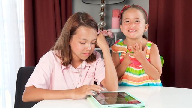 ЭТОГО НИКТО БОЛЬШЕ НЕ УВИДИТ! СМОТРИМ ЗАБЫТЫЕ ФОТО И ВИДЕО /Видео Анютка-малютка смотреть онлайн