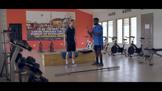 IMPROVE YOUR STRENGTH FOR FOOTBALL | Gym masterclass with coach смотреть онлайн
