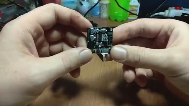 Добавляем блютуз модуль в активные колонки | Adding the Bluetooth module to active speakers смотреть онлайн