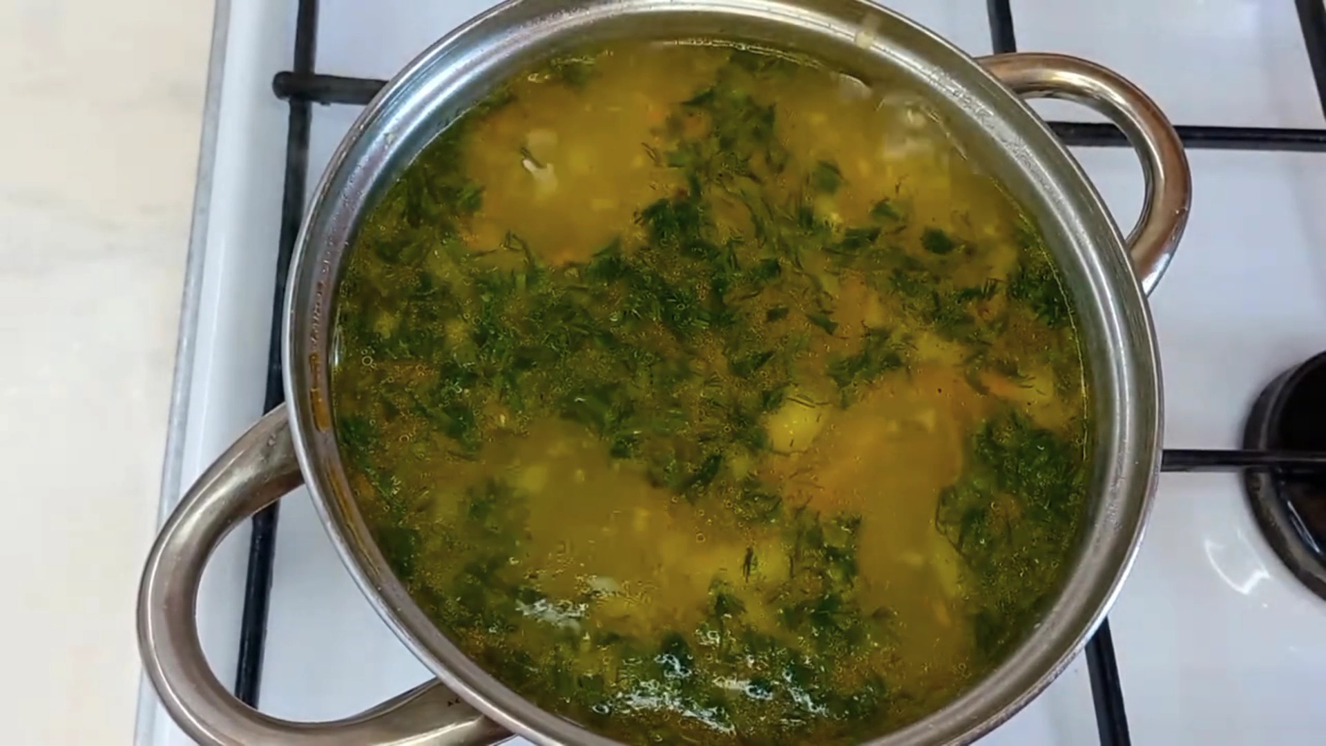 Суп крестьянский с курицей и пшеном смотреть онлайн