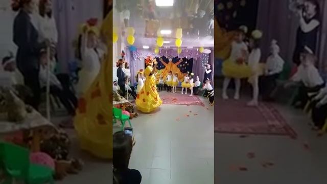 Осенний бал в Детском саду Раяна Плюс смотреть онлайн