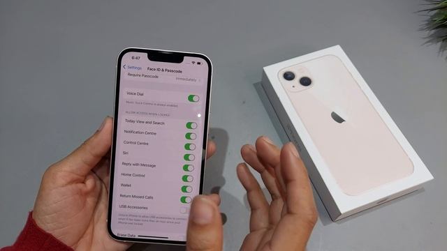 Iphone 13,13 pro lock screen settings | Lock screen ki setting kaise karen | Lock screen privacy смотреть онлайн