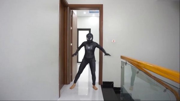 BIG SPIDER-MAN vs Spider-Man House | Team Spider-Man Dancing - Funny Green