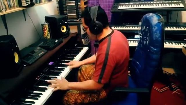 "Speechless" (Naomi Scott-Aladdin 2019 theme song) on my Kawai MP7SE stage piano смотреть онлайн