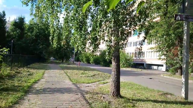Ярославль.  Прогулка по Кировскому р - ну 5. Улица Лисицына.