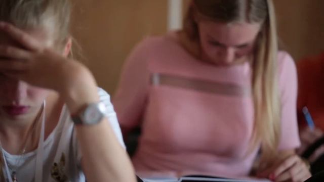 Памяти Виталия Григорьевича Костомарова смотреть онлайн