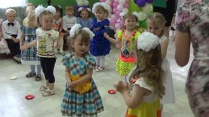 Выпускной в ДС 2016 г  Танец младшей группы