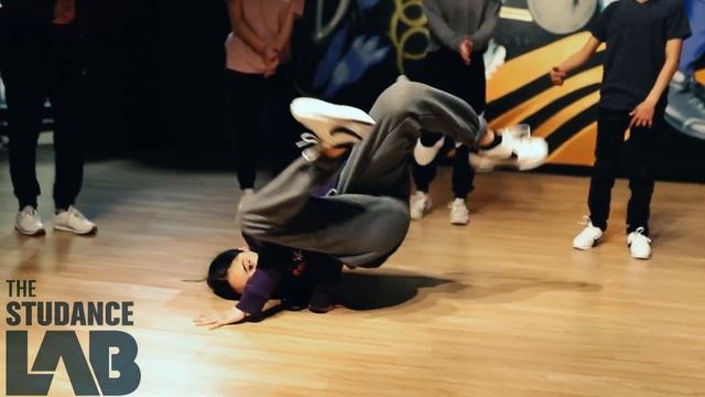 Studance Lab - Hip to the Game смотреть онлайн