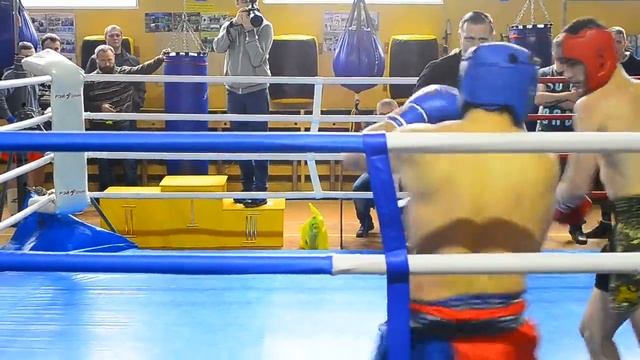 Клуб Боец. Соревнования К-1. Бой 3 смотреть онлайн