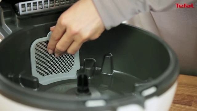 How to clean your ActiFry Express | Tefal смотреть онлайн