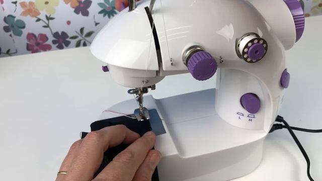 Mini Máquina De Costura Portátil  -  Como Usar -  Djanilda Ferreira