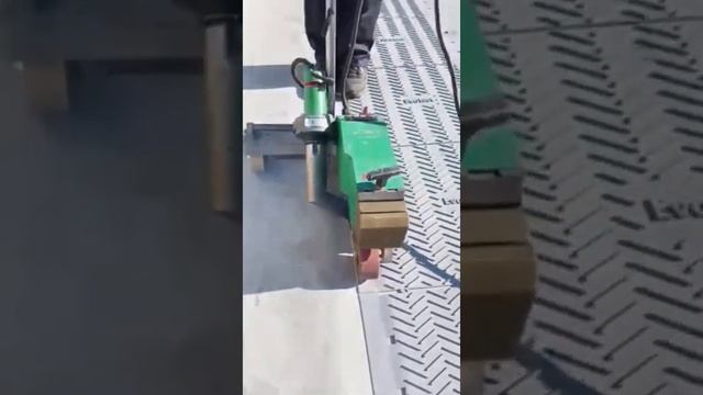 Пешеходная дорожка EvofastWalkway производства Рокофаст (Рокс) для плоской кровли смотреть онлайн