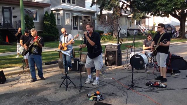 Bernice Street Band / Free Black Dirt смотреть онлайн