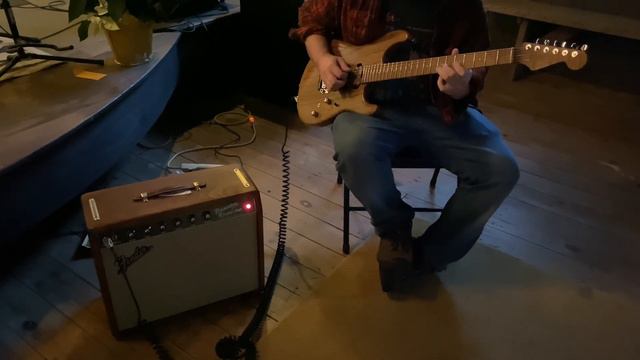 Fender Princeton Amplifier: Limited Edition Knotty Pine Live @ the guitar Spot смотреть онлайн