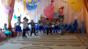 МБДОУ №32 Зеленодольск РТ выпускной 2017 танец "Озорные моряки"