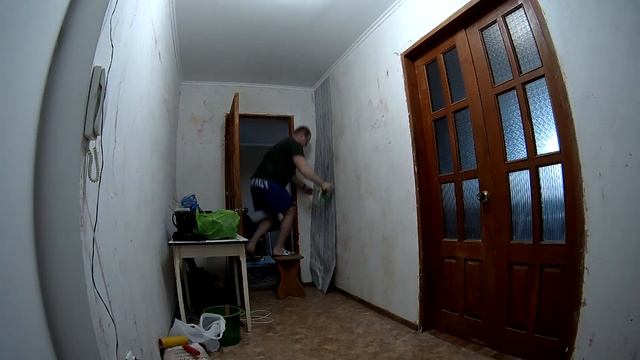 Ремонт прихожей своими руками. ЖИДКИЕ и БУМАЖНЫЕ обои на стену смотреть онлайн