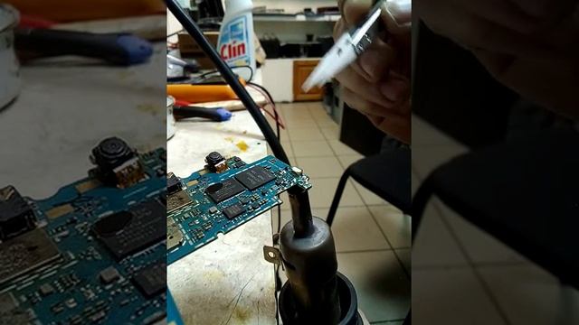 снятик smd кнопки с помощью паяльного фена смотреть онлайн