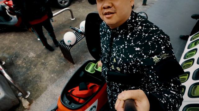 Tesla of Electric Scooter? Impression of Gogoro S2! King Song 18XL and Taiwan Scooter Rides! _Hsian смотреть онлайн
