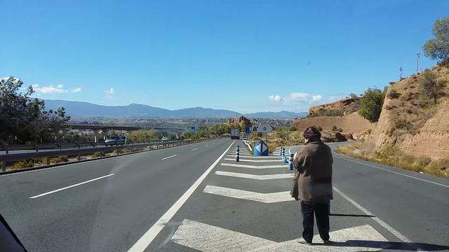 Гуадикс - Жизнь в пещерах , Экскурсии по Испании , Андалусия смотреть онлайн