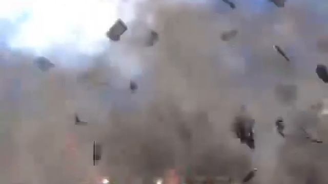 vine boom (explosion) смотреть онлайн