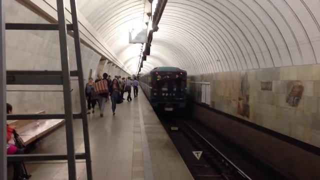 чеховская-цветной бульвар.. смотреть онлайн