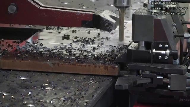 Координатный сверлильно-фрезерный станок с ЧПУ смотреть онлайн