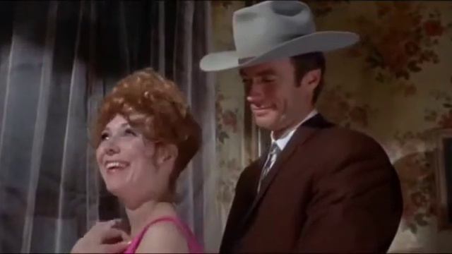 Блеф Кугана, Клинт Иствуд смотреть онлайн