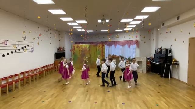 ГБДОУ детский сад № 38 Фрунзенского района СПб. Русский Народный Танец «На горе – то калина» смотреть онлайн