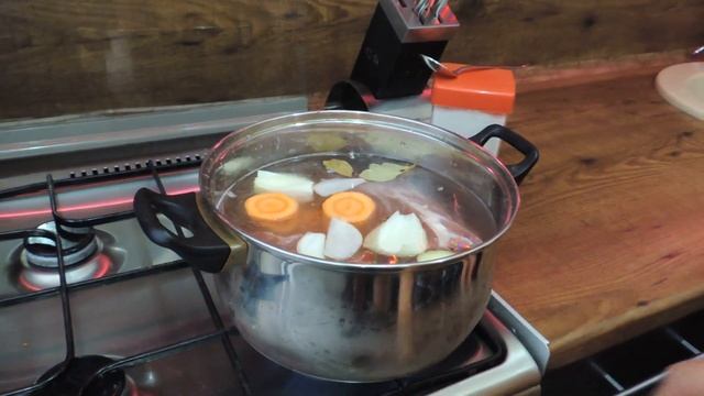 домашняя тушёнка из говядины / мясо тает во рту смотреть онлайн