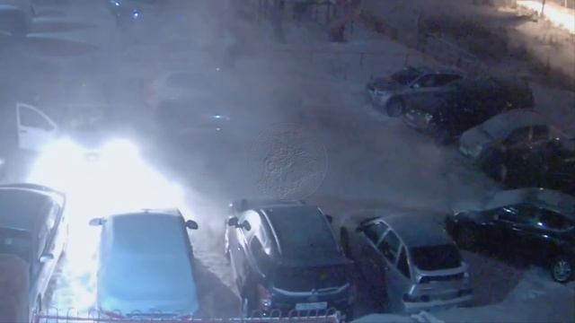 Ночной поджог "KIA" на Каролинского в Сургуте смотреть онлайн