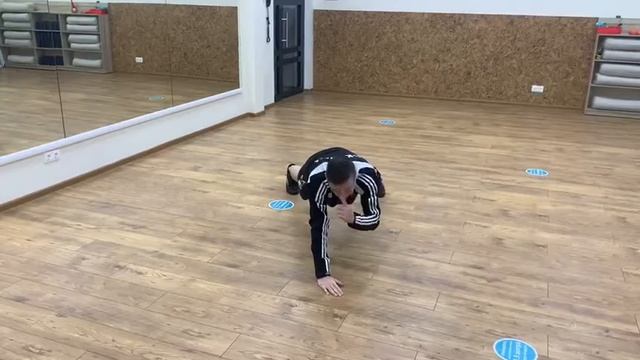 Отжимания "Рука - Меч". Общеукрепляющее упражнение. Бян-Кин-До. смотреть онлайн