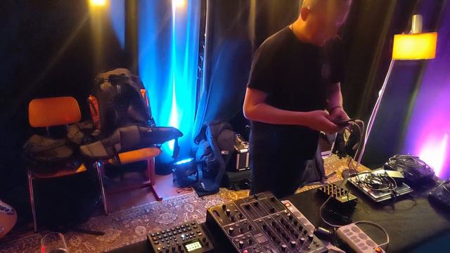 Statler @Kabeltrommel909 live with a vocal synth track смотреть онлайн