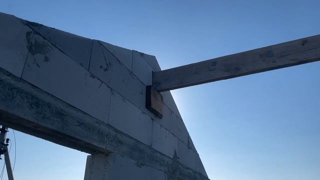 Собрал крышу в одиночку!!! От мауэрлата до стропил своими руками! смотреть онлайн